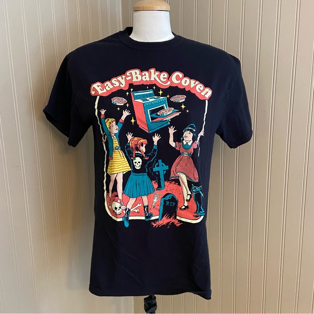 Creepy Co. Easy Bake Coven Witchy T-shirt 100% Cotton Women’s Size Medium